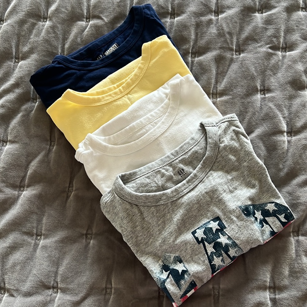 Gap Large kids tees x 4 used